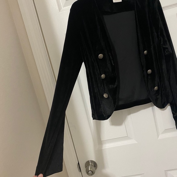 NWT Black Velvet Cropped Jacket - Picture 5 of 9